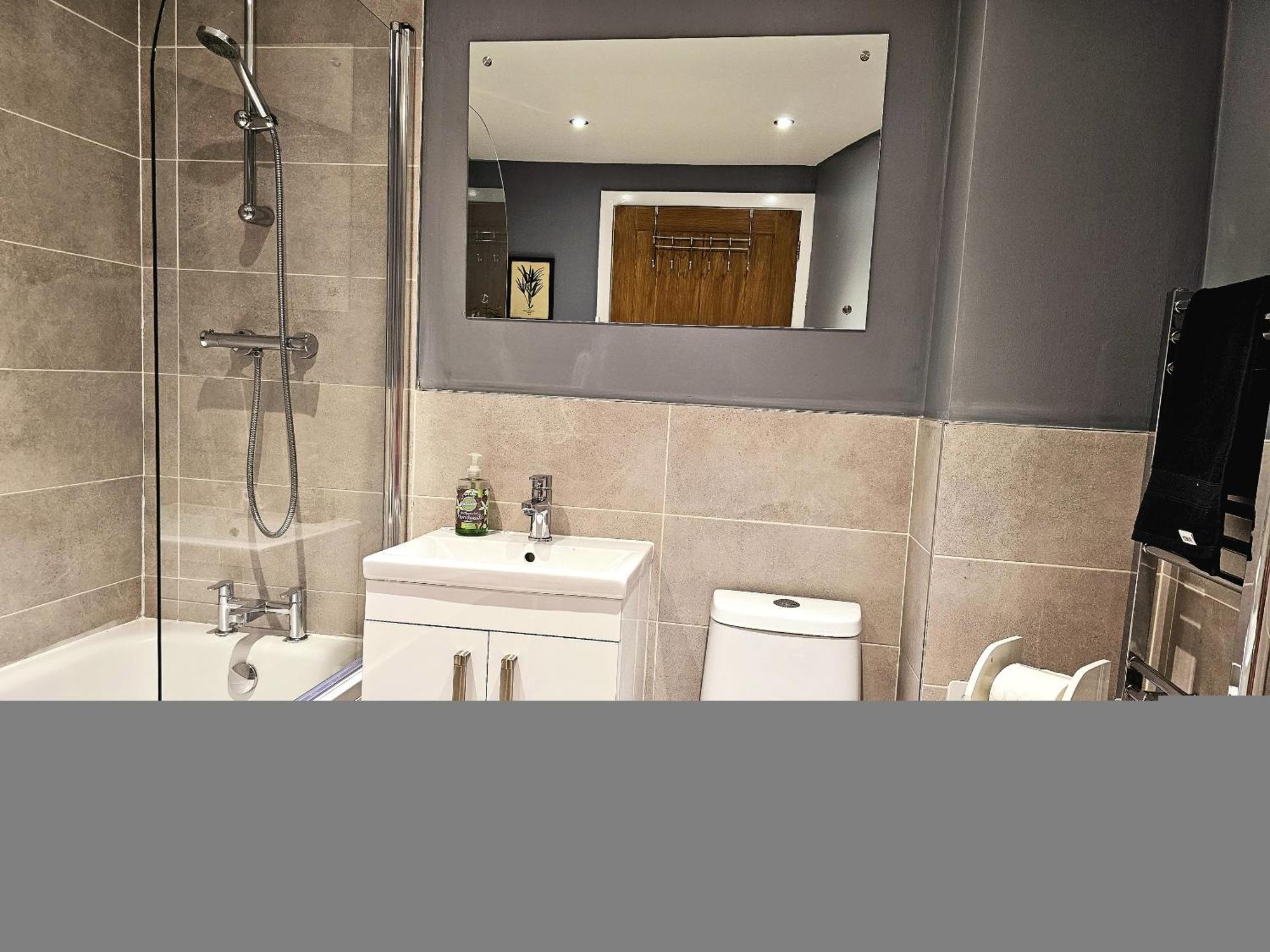 Homebird Property - Epsom Apartment Harrogate Ngoại thất bức ảnh