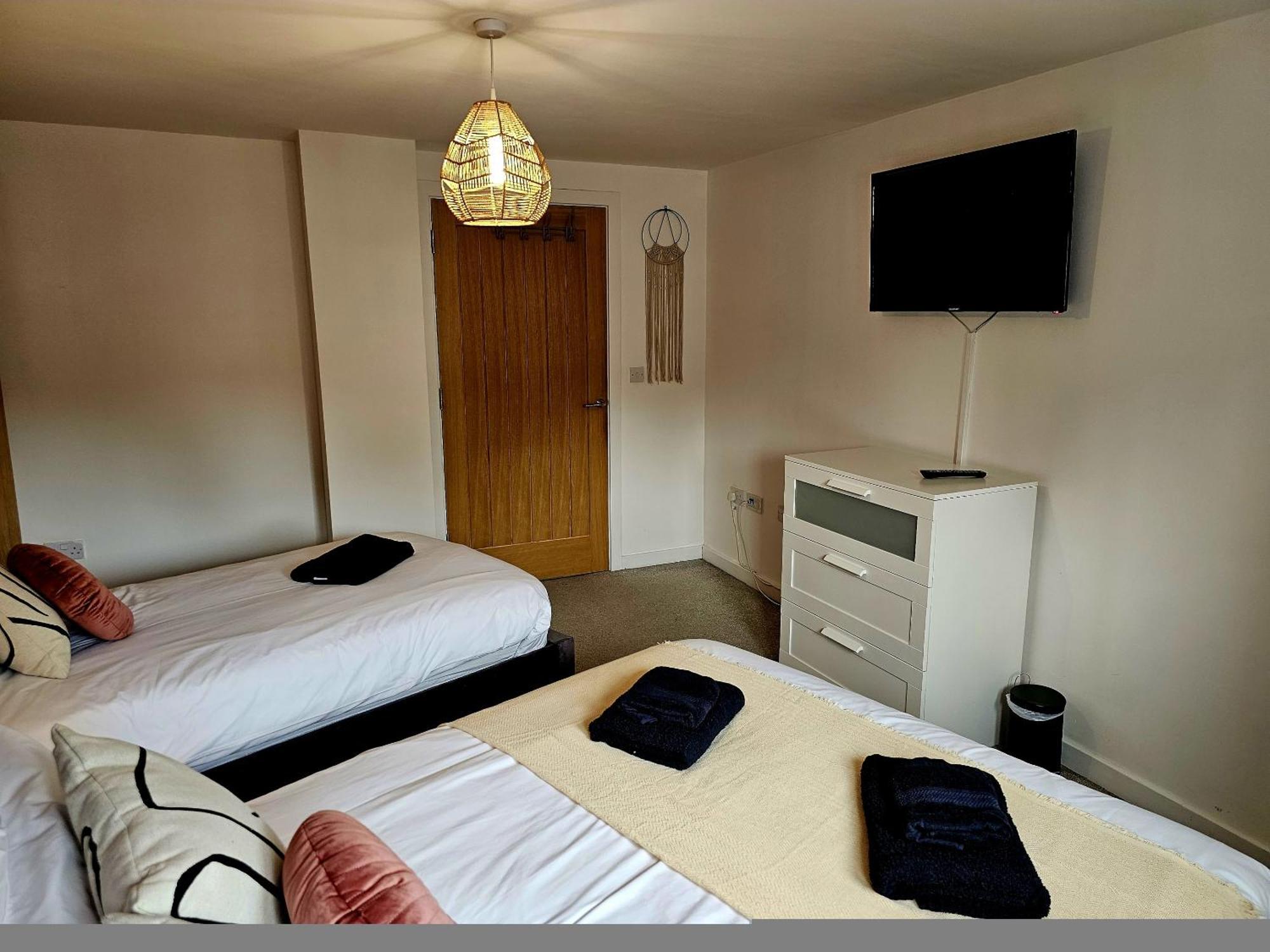 Homebird Property - Epsom Apartment Harrogate Ngoại thất bức ảnh